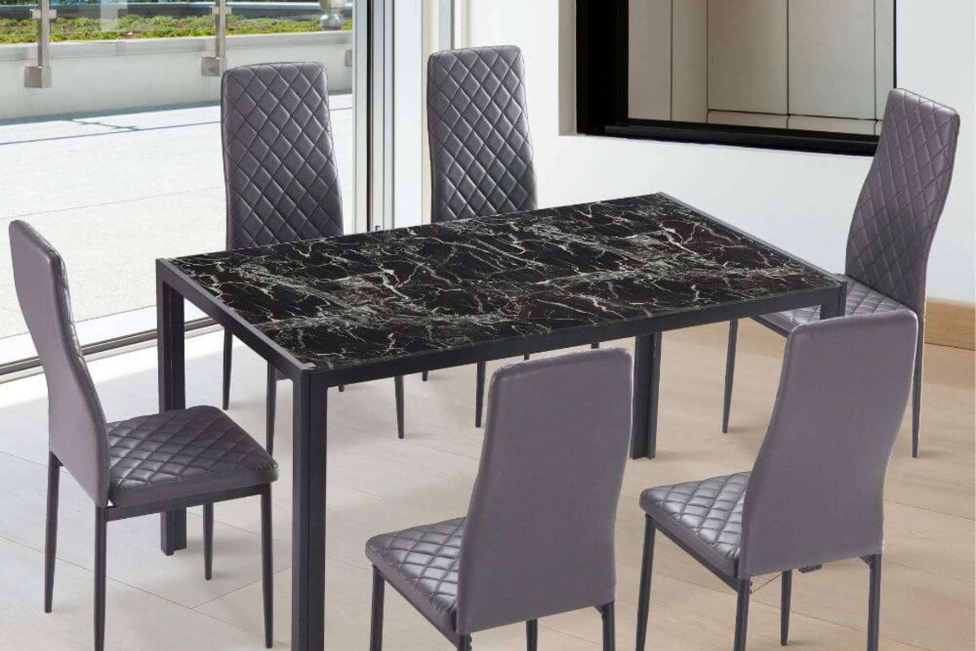 Relax Outlet Valencia ofrece un pack mesas y sillas de comedor