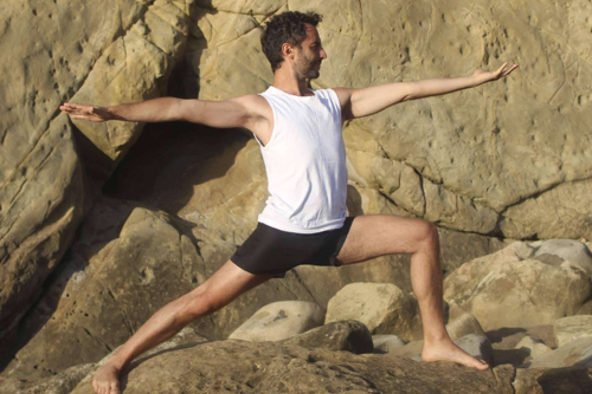 Escuela de Yoga Integral Mahashakti y la formación de profesores de yoga que ofrece