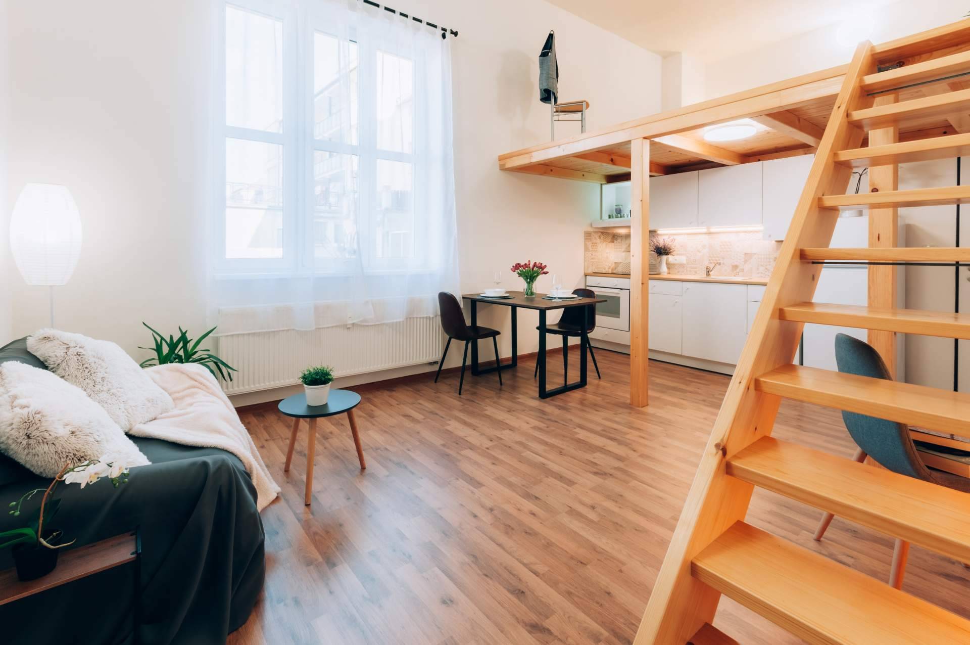Las principales diferencias entre la limpieza de un suelo de madera y uno laminado
