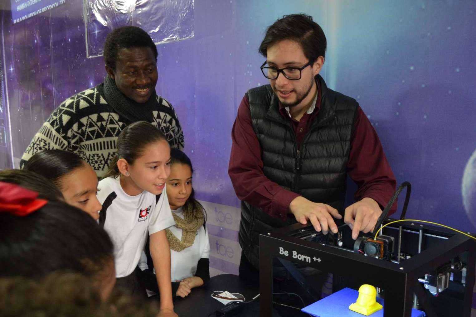 Educación personalizada de la mano del programa del Colegio Thomas Alva Edison