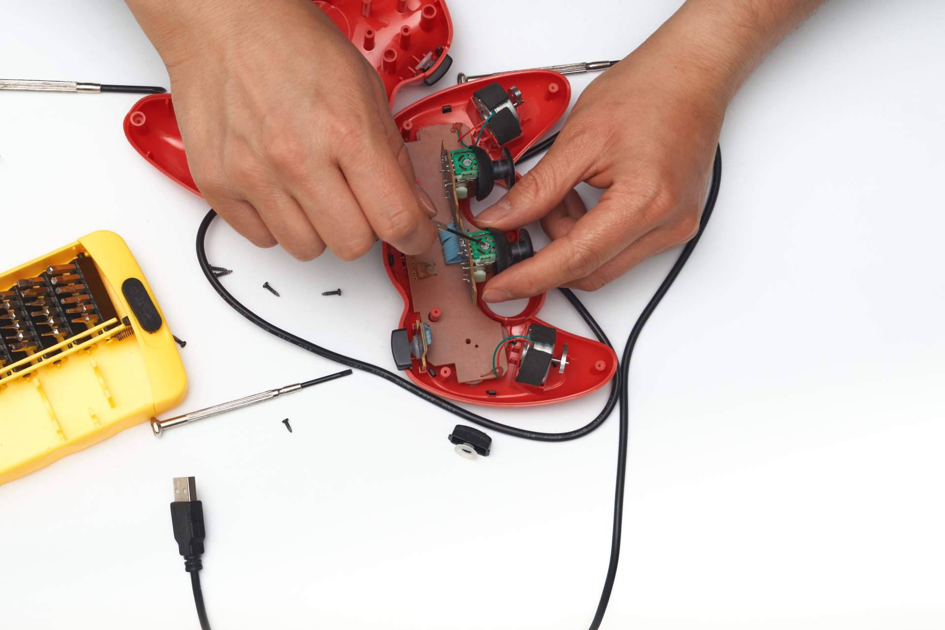 Mundo del Móvil y sus servicios de reparación de consolas
