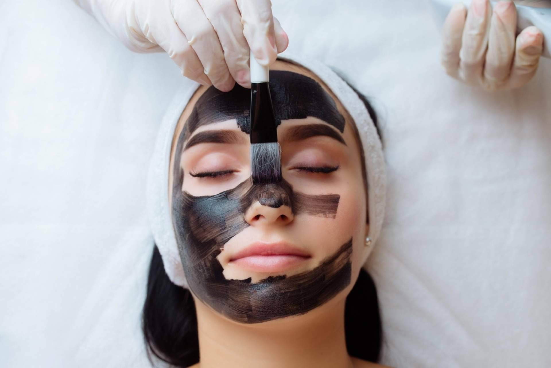 Los beneficios del carbon peel, de la mano de Crina Rus Beauty Center