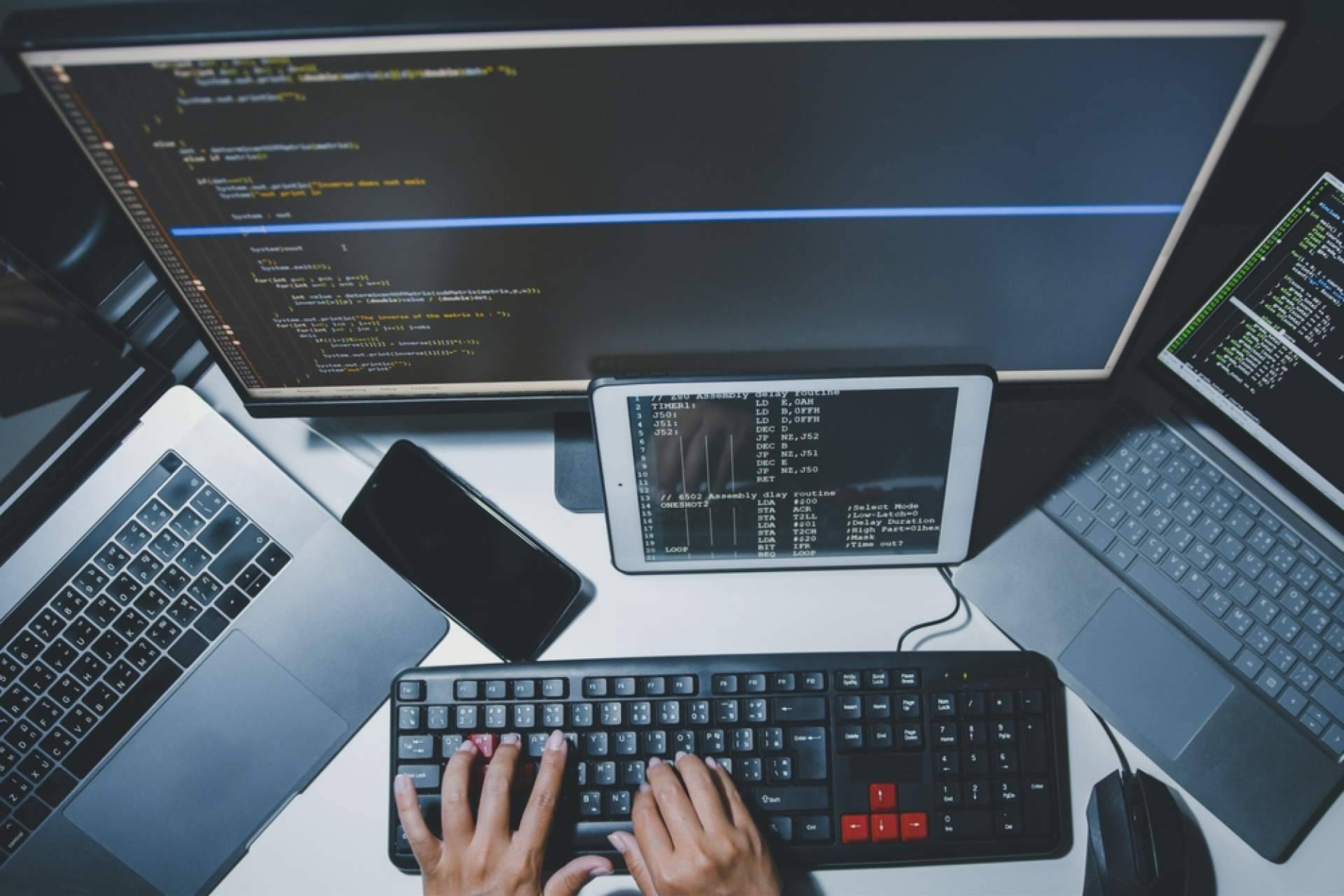¿Dónde encontrar un software de gestión comercial para equipos comerciales? Trebede