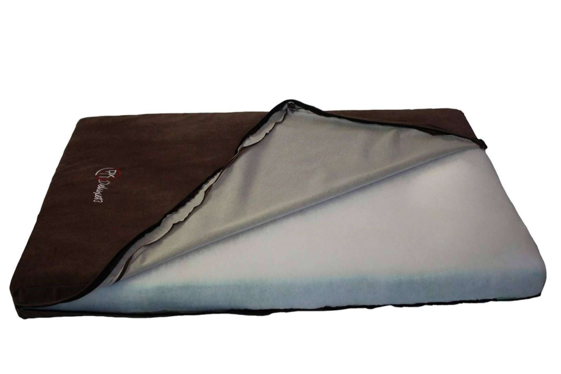 Deluxe13 y sus camas para perros