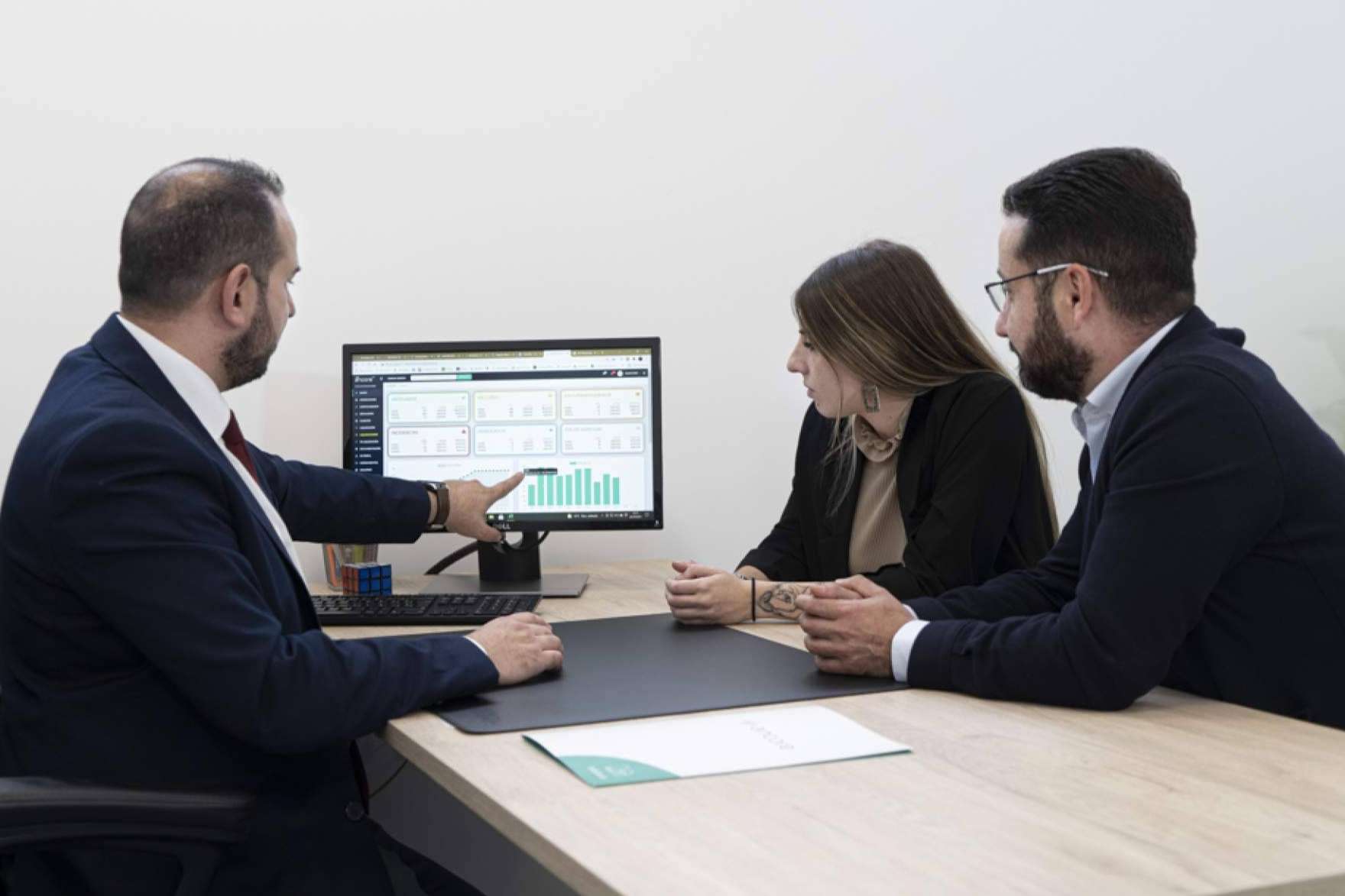 Escoger diversos servicios low cost con la ayuda a las personas de Ancore