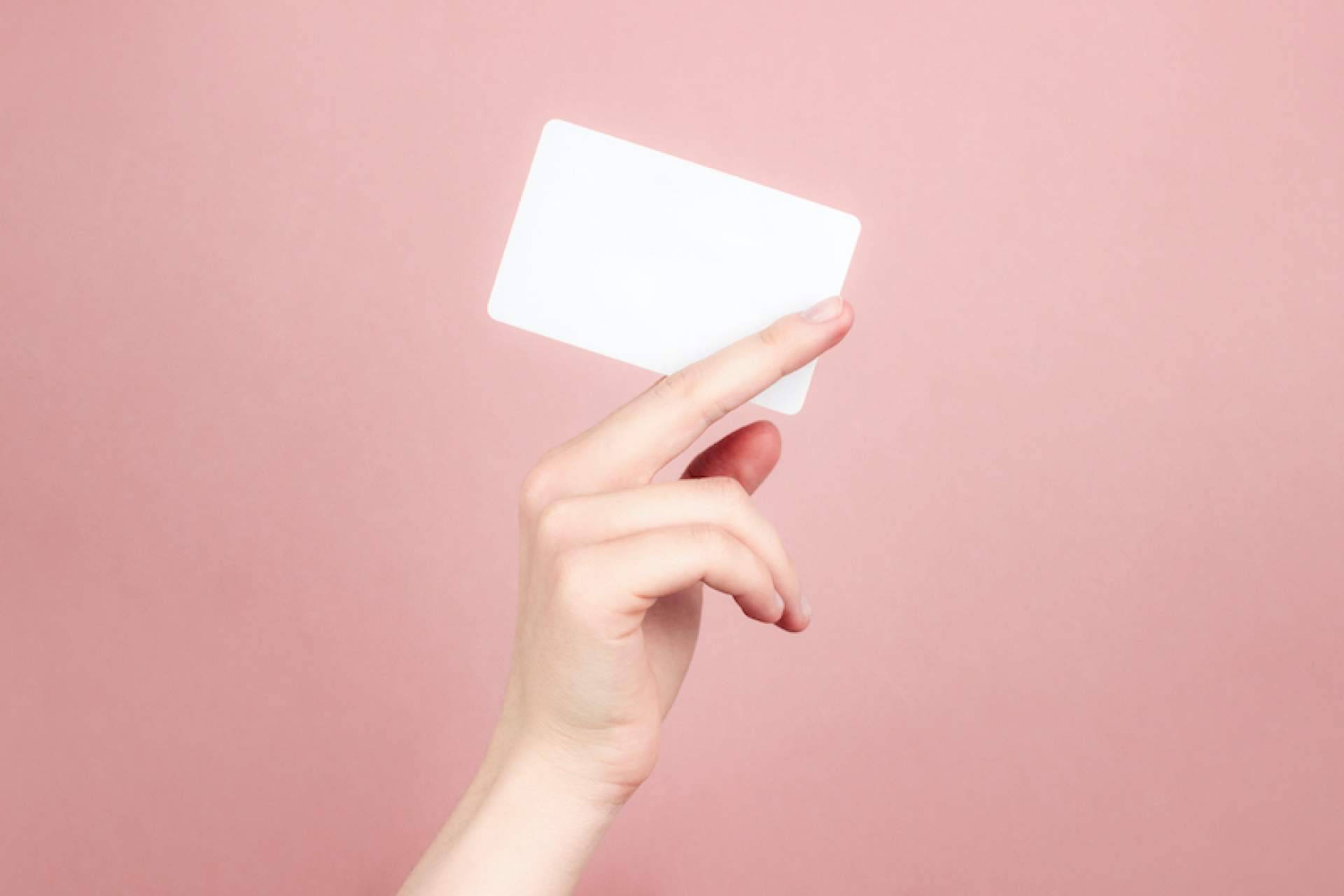 Contratar los servicios de SEVU Printing para imprimir tarjetas de visita clásicas y aumentar la visibilidad de un negocio