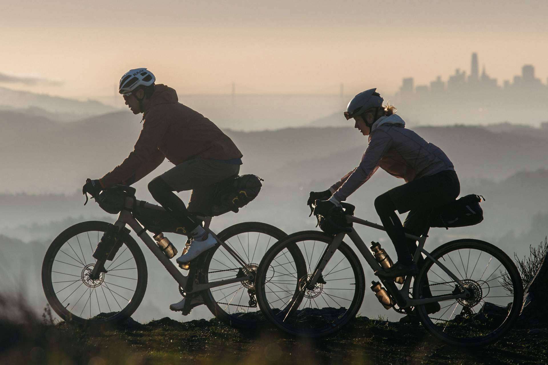 ¿Cuál es la historia de las bicis de gravel, una necesidad para los ciclistas amantes de la aventura?
