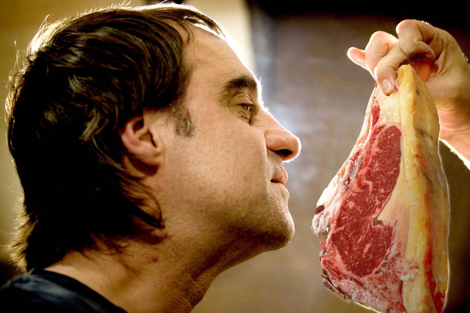 Probar el txuletón de la vaca vieja y gorda, con Txogitxu