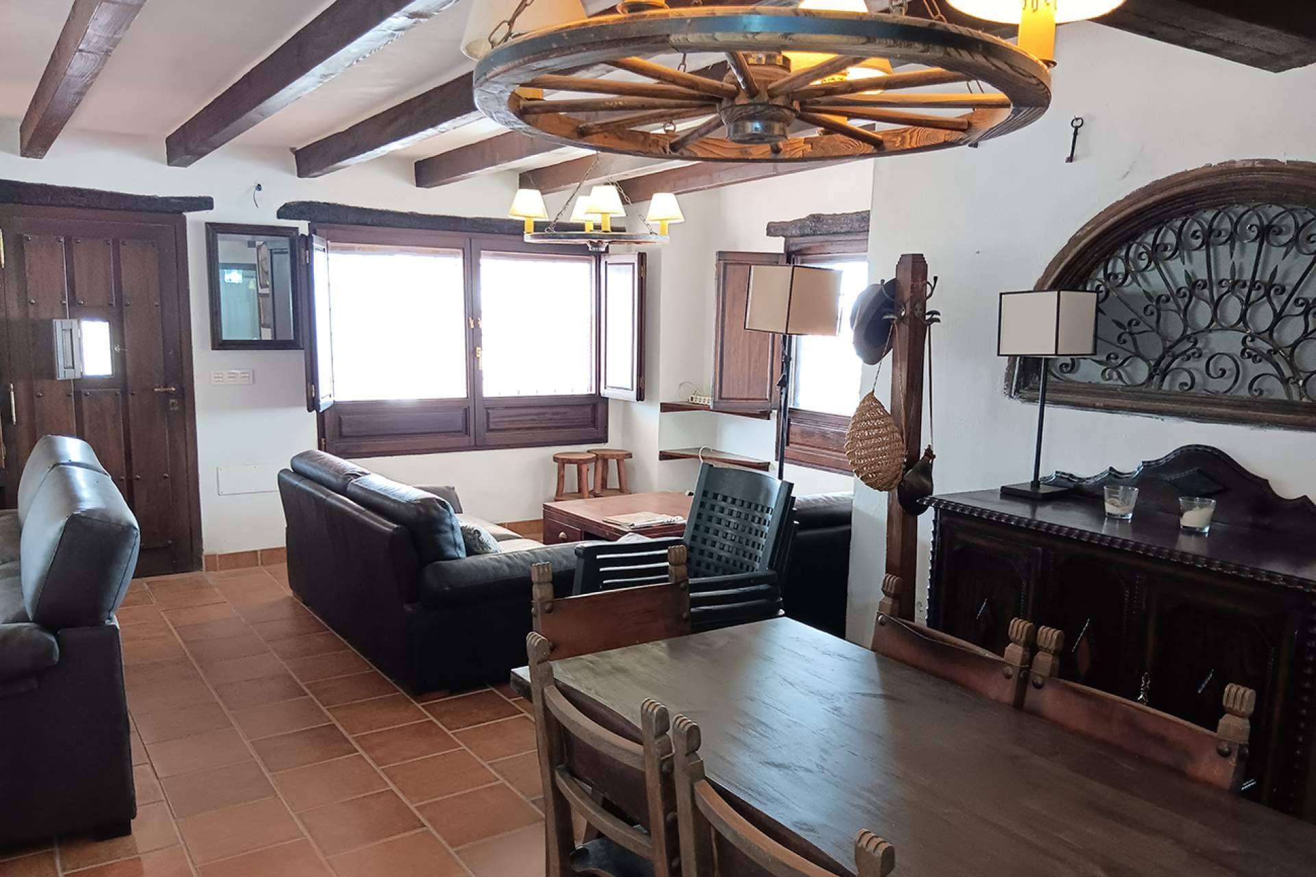 Paloma Gestión ayuda a vivir en un cortijo señorial en la Costa Cálida