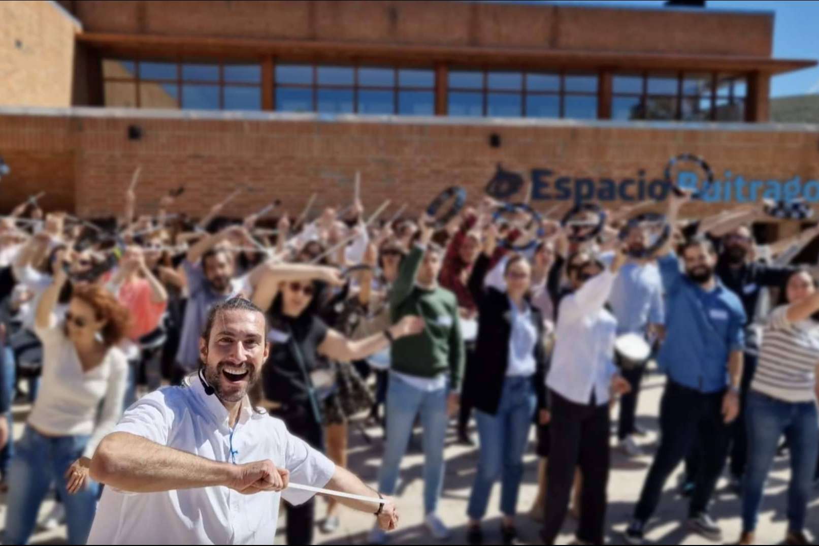 Fortaleciendo lazos laborales con Team Building Percusión, el poder de las actividades lúdicas