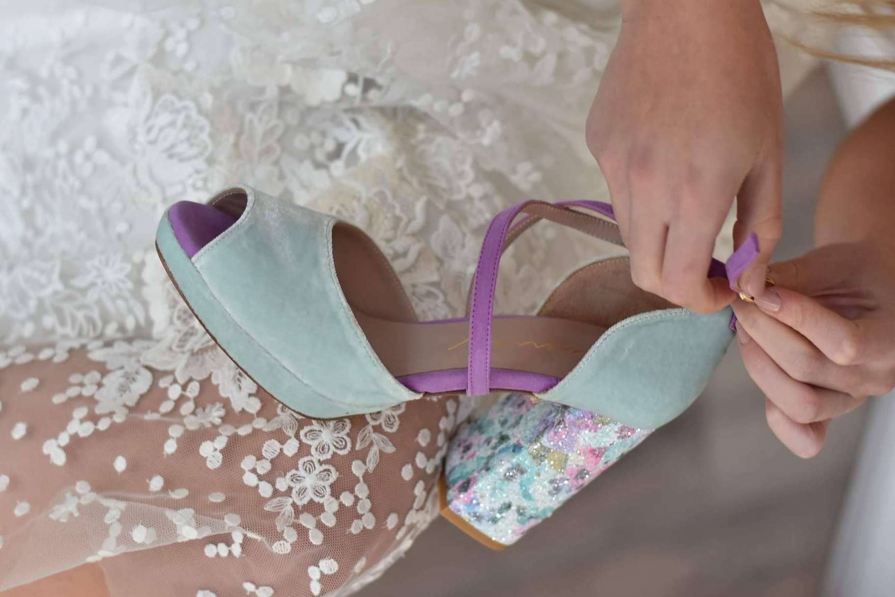 Zapatos de novia y decir sí a ellos, con Calzado vitamina