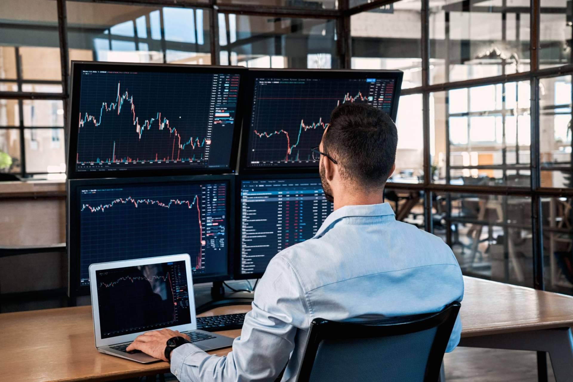 Mejorar las estrategias de trading y la gestión de riesgos con los consejos y técnicas de Tradingero