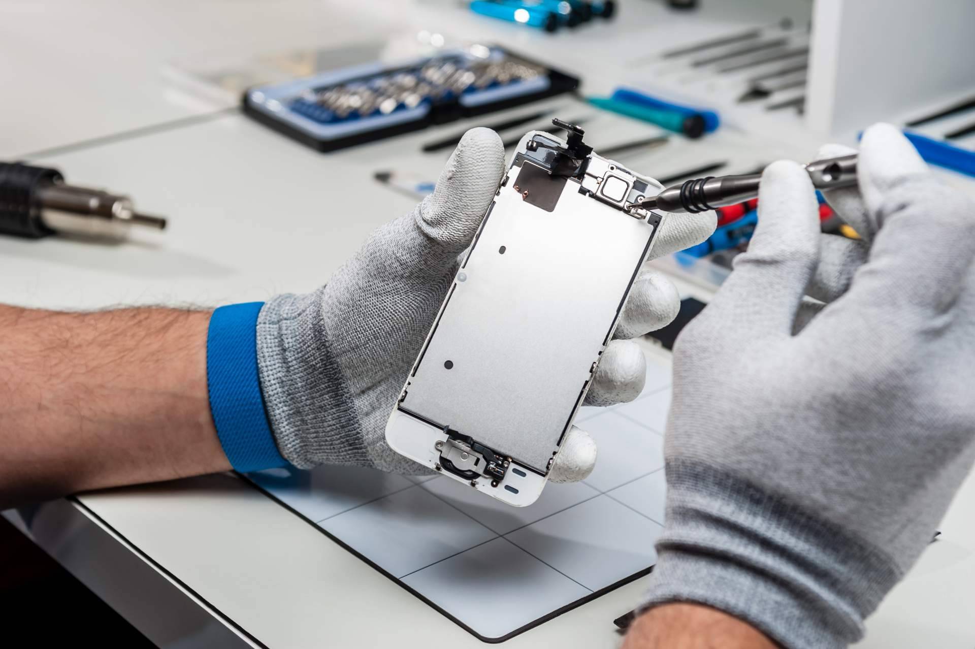 Reparación de smartphones en La Coruña con iRefurb