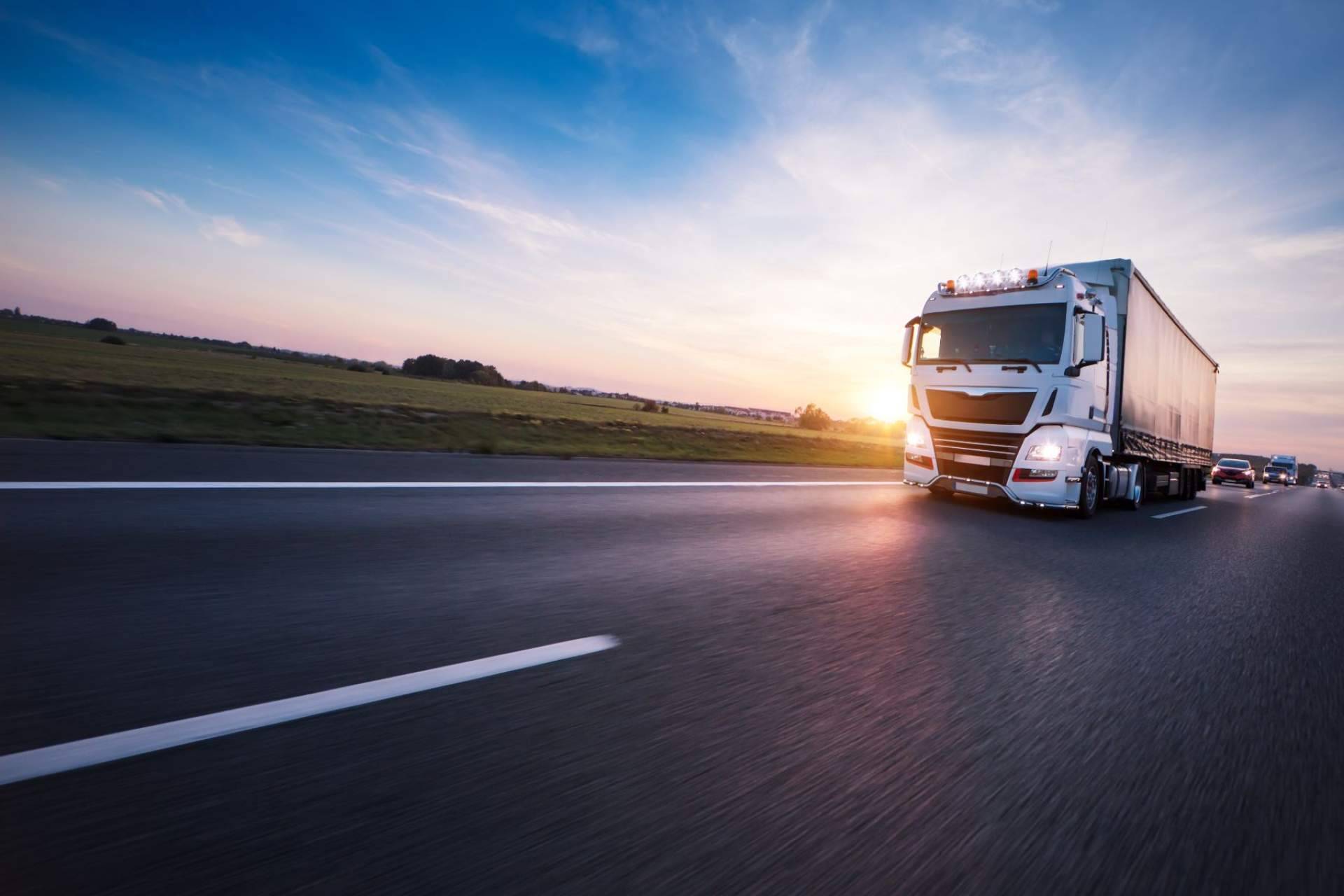 ¿Por qué es importante contar con una buena empresa de transporte urgente, como Transvolando, para cubrir los imprevistos?