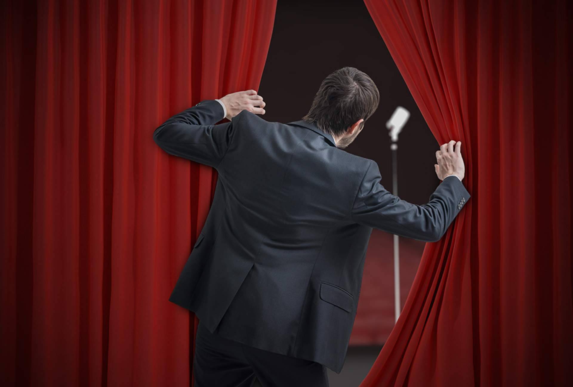 Hablar en público con confianza y carisma. Consejos de expertos para mejorar
