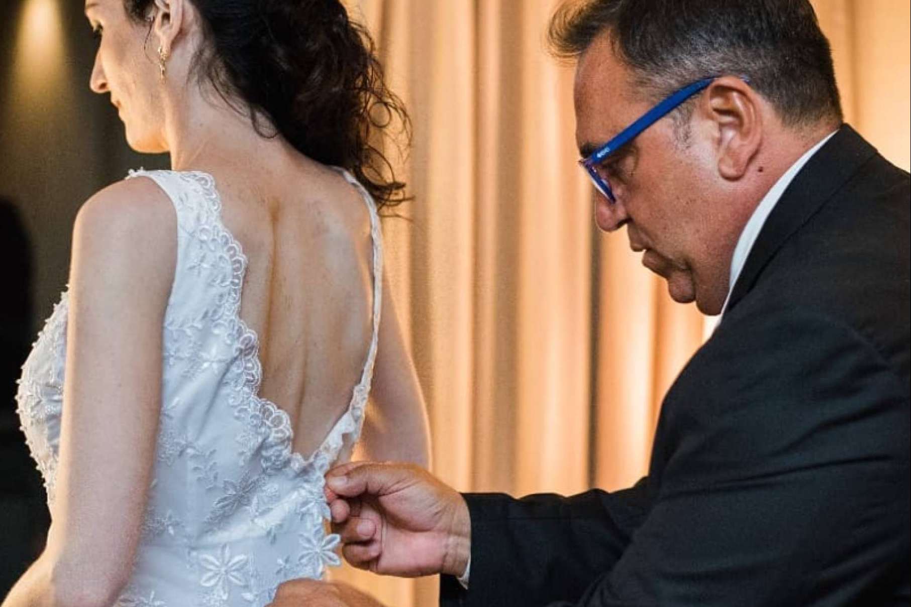 Convertirse en la verdadera estrella de la boda con la nueva tendencia de usar un segundo vestido de novia