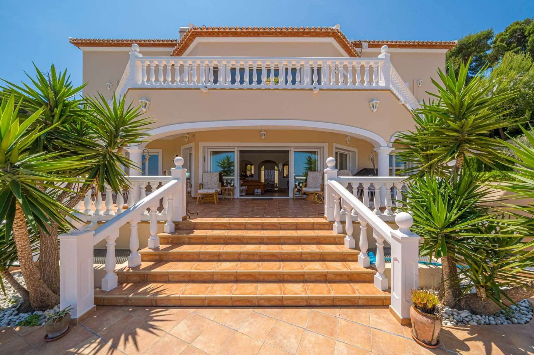 MG Villas Luxury Property cuenta con una cartera exclusiva de villas en venta en Jávea