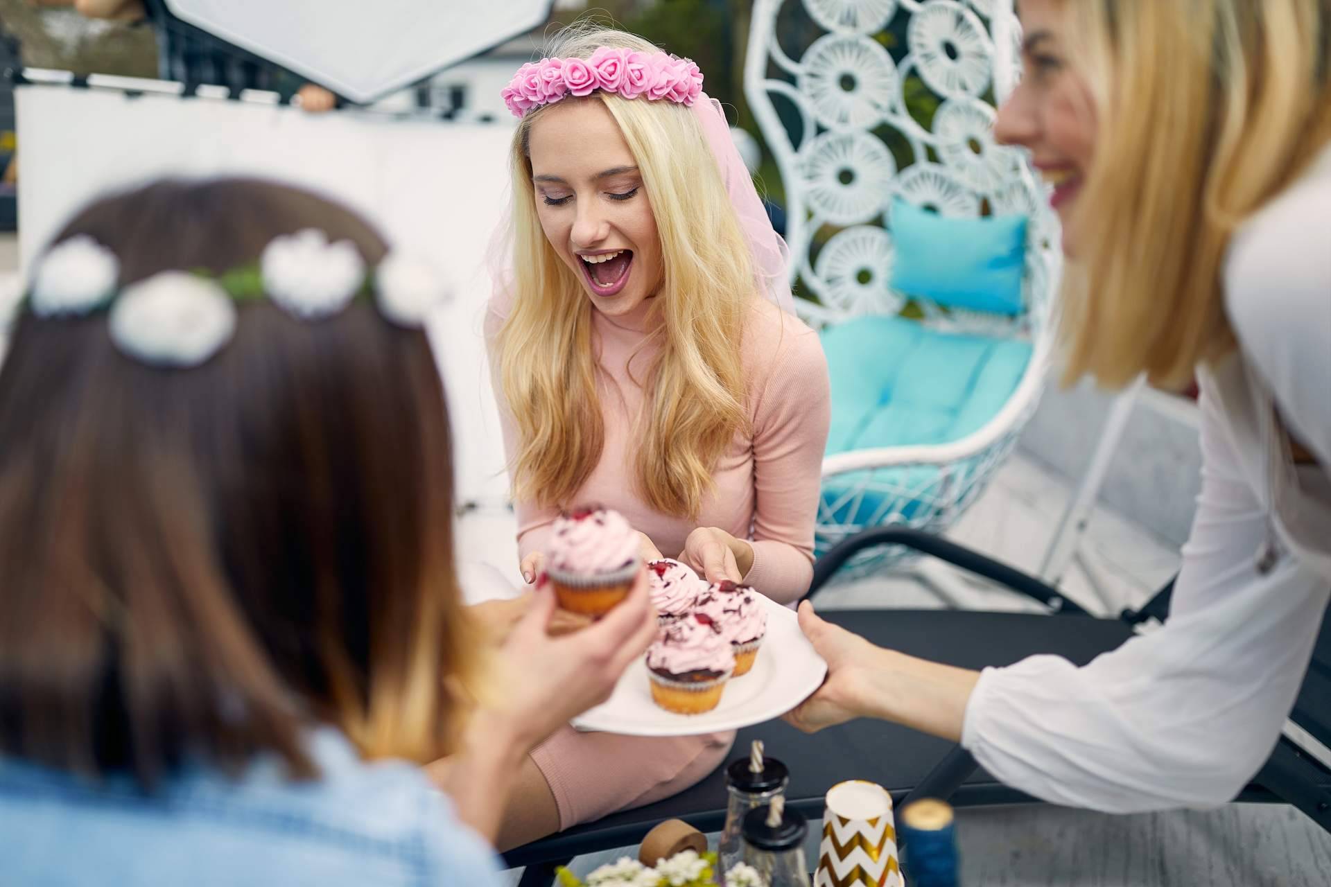 ¿Cómo disfrutar de una deliciosa comida de despedida en Alicante? Despedidas Karamba