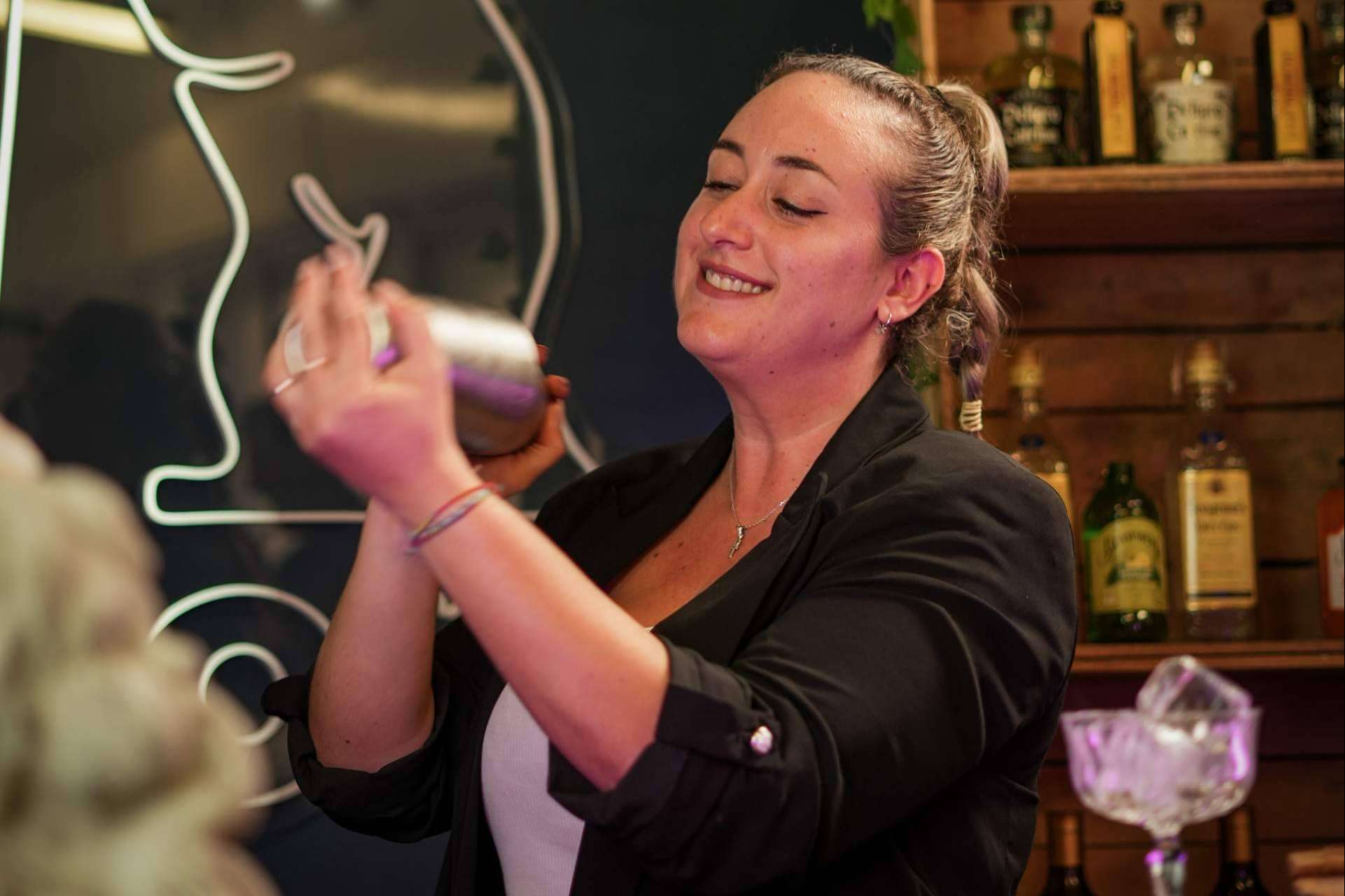 Escuela de Coctelería de Madrid ofrece cursos para formar bartenders profesionales