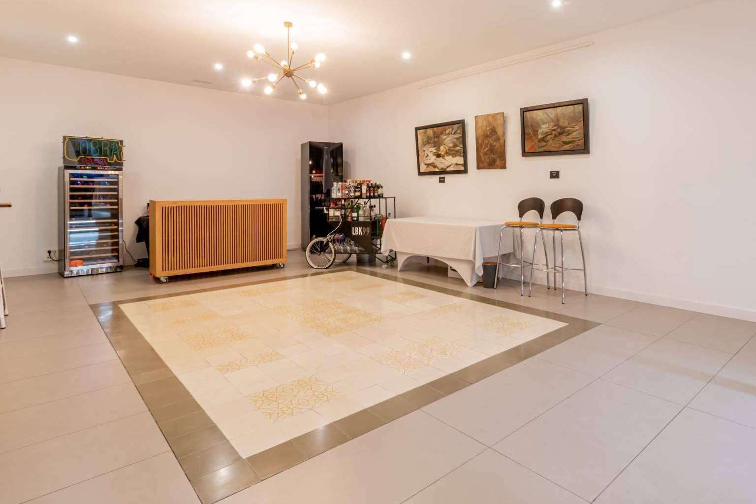 ¿Dónde encontrar una sala ideal para conferencias y ruedas de prensa en el corazón de Madrid?