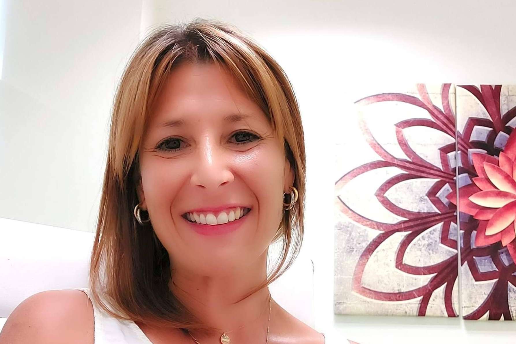 Esther Ruiz, la abogada experta en derecho civil, de familia, extranjería y sucesiones, concede esta entrevista