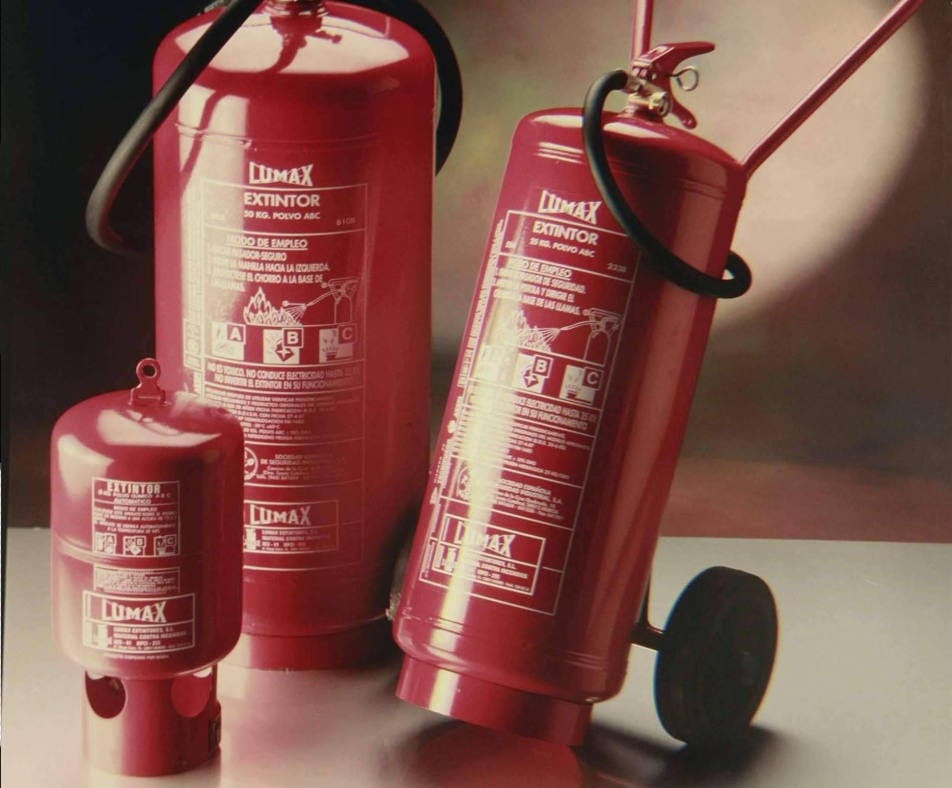 Prevención y control de incendios con el servicio de extintores Madrid de Lumax Extintores