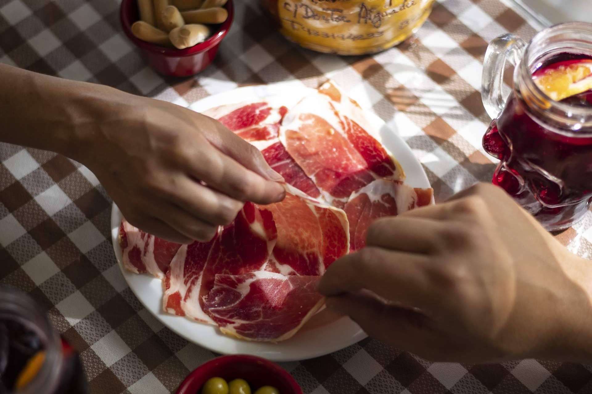 Un restaurante de tapas en la Barceloneta que combina tradición y calidad, Pasa Tapas