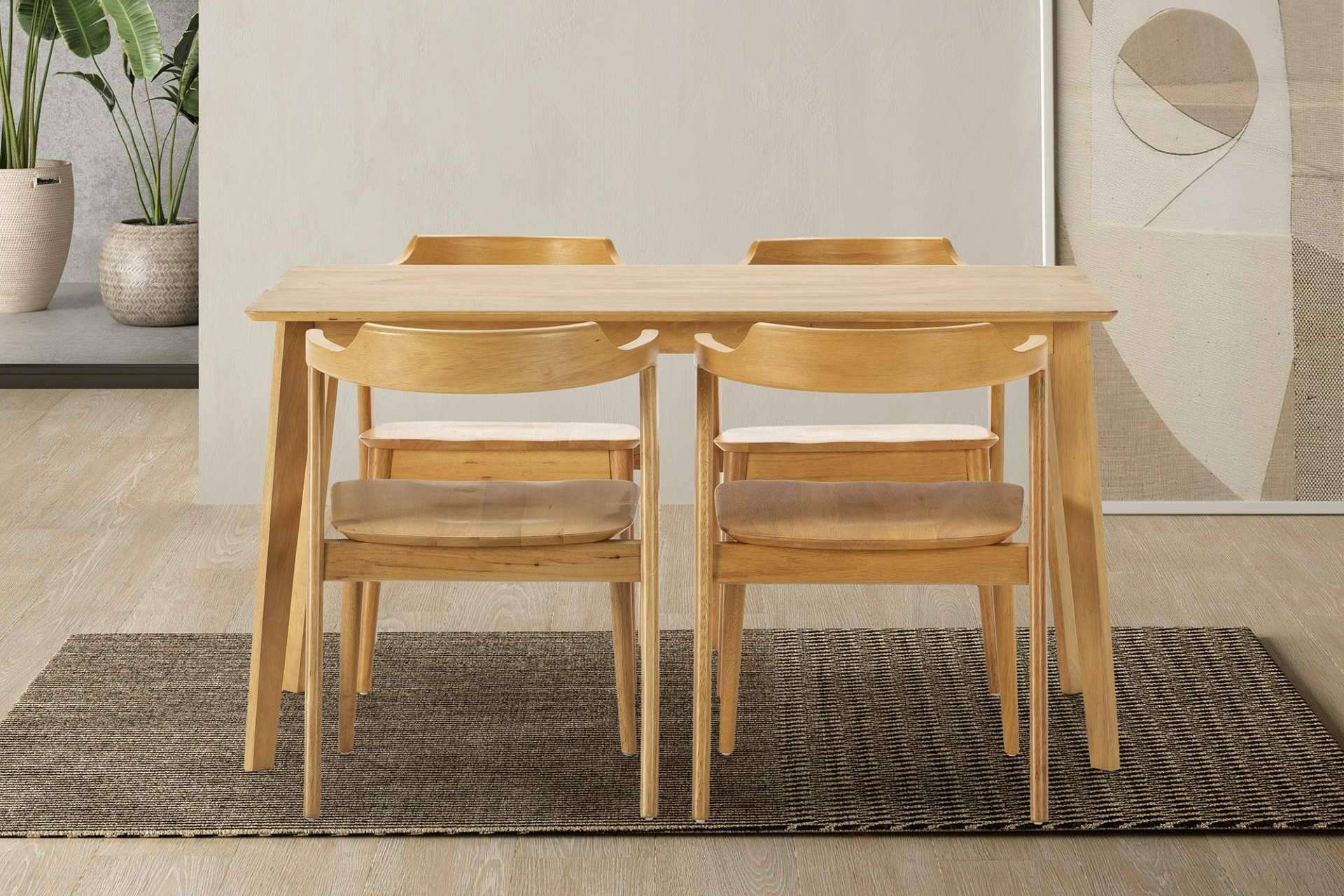Conjuntos de mesas y sillas para esta temporada disponibles en Top Mueble