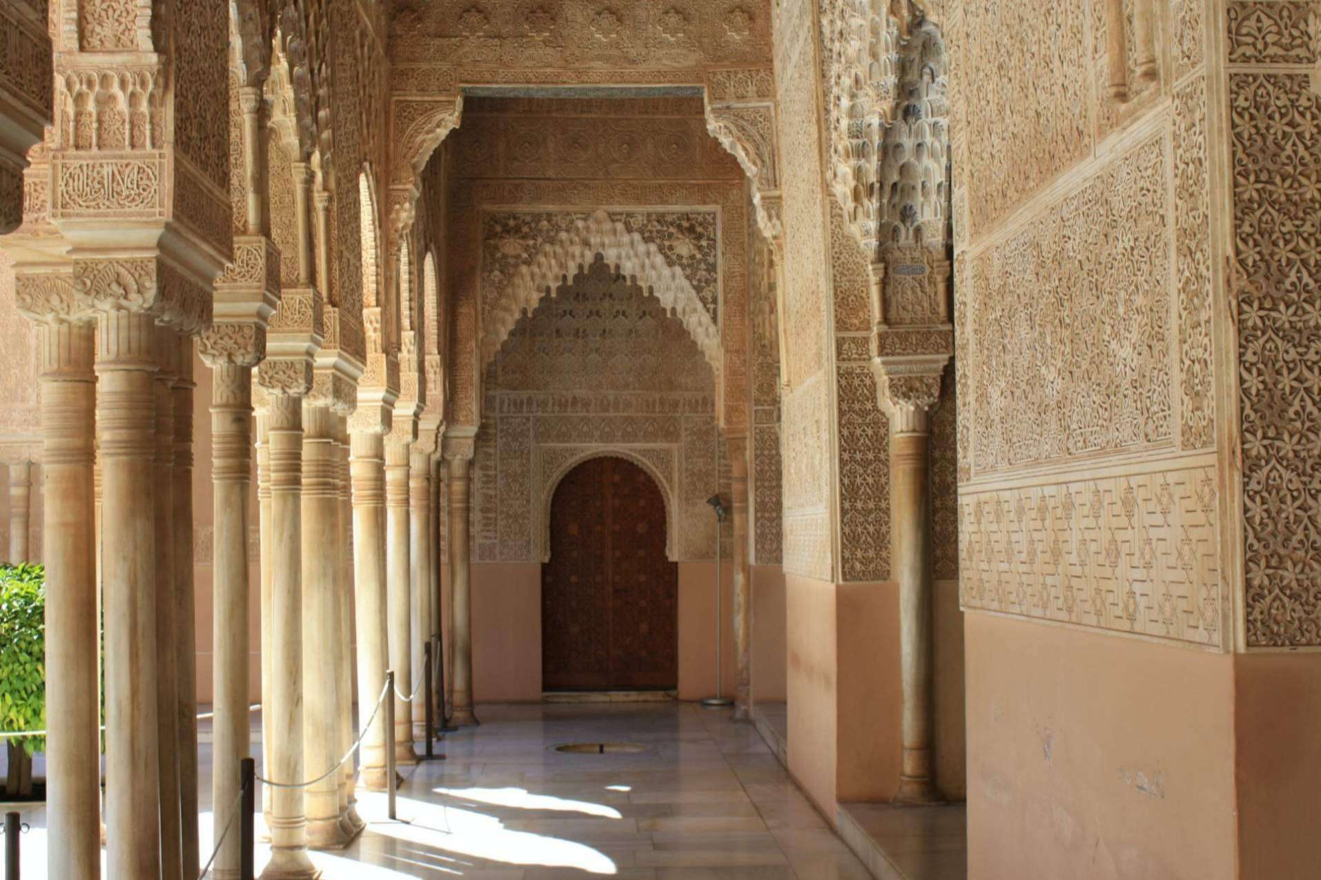 Explorar Granada y la Alhambra con la guía completa de My Top Tour