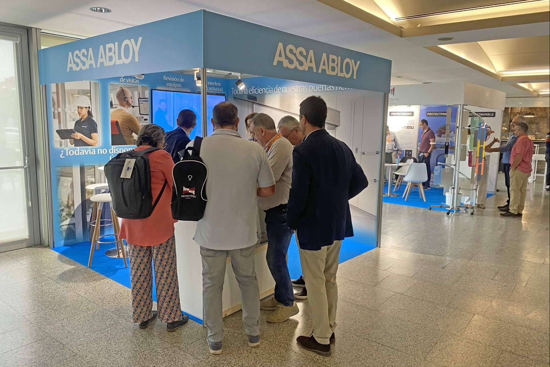 ASSA ABLOY participa en el 41 Seminario de Ingeniería Hospitalaria con sus innovadoras puertas herméticas