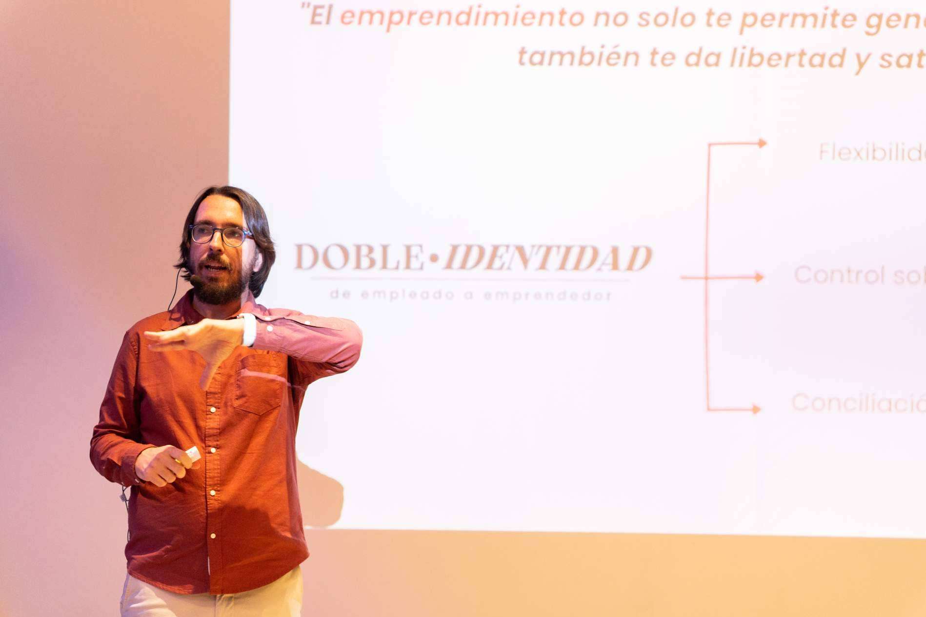 De Empleado a Emprendedor, una novedosa formación creada por Rubén Monllor para impulsar el éxito de los nuevos emprendedores