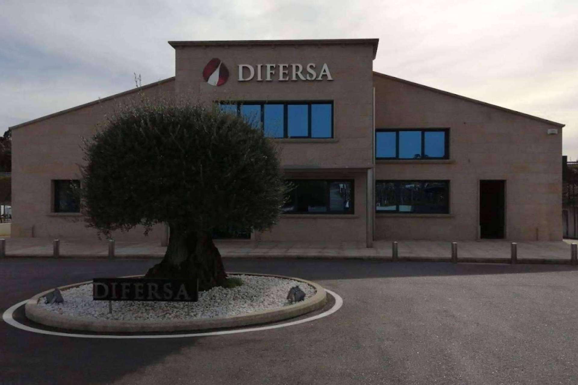 Difersa & Primavinia, S.A. desembarca en A Coruña con la compra de Exclusivas Limia, S.L.