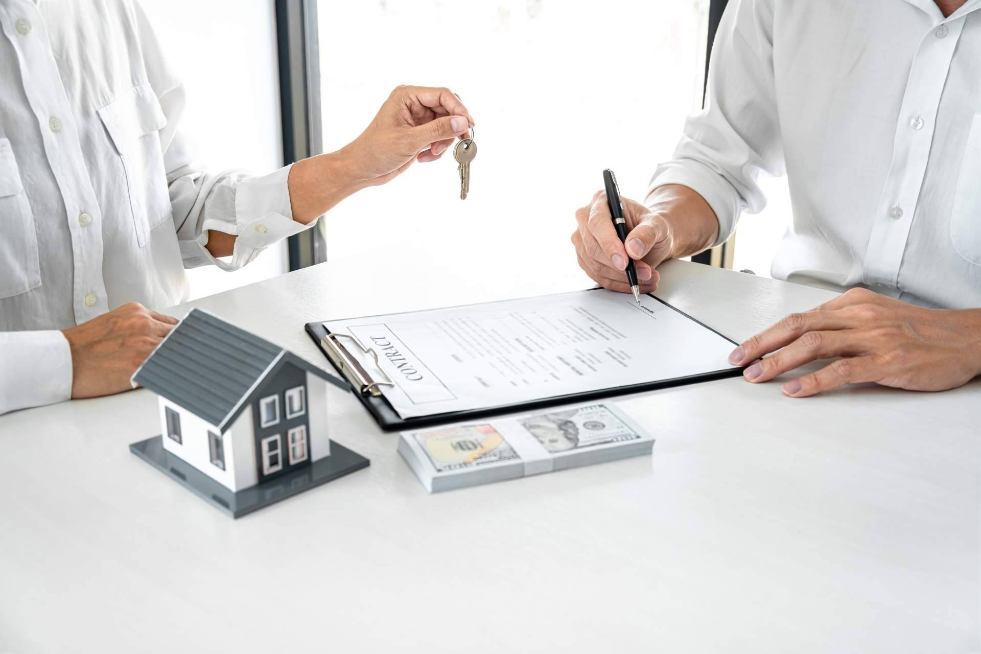 LIVE4LIFE optimiza el alquiler de viviendas; precios adecuados y máxima rentabilidad en Valencia, Sevilla, Granada y Madrid