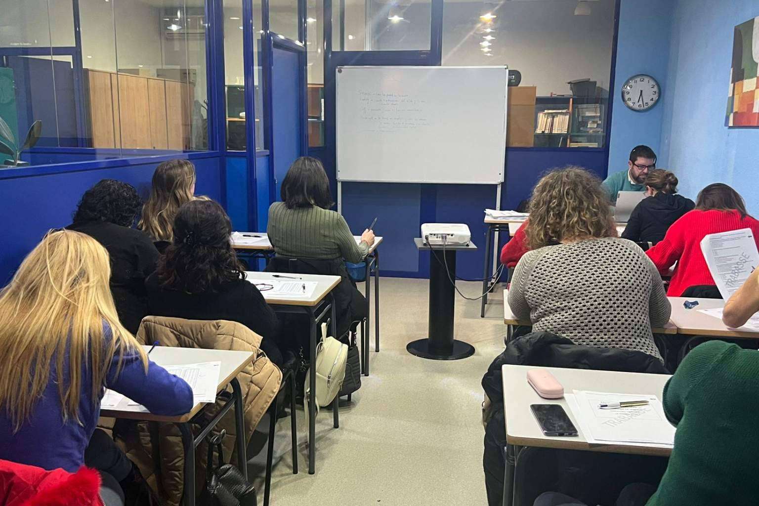 Trabasse acelera el camino al éxito con la preparación de oposiciones para empleo público en Madrid