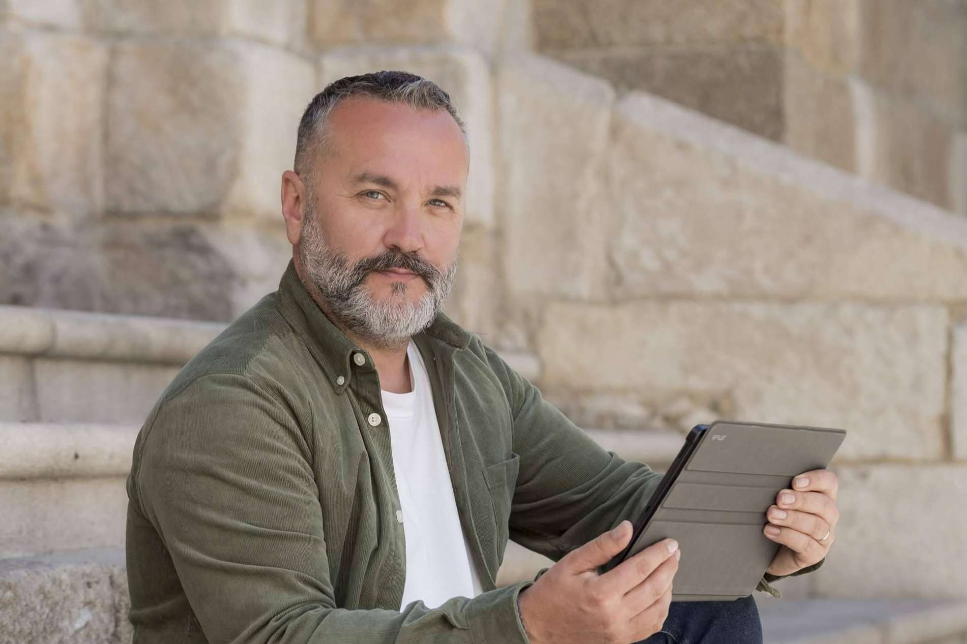 Manu Fraga, consultor SEO especializado en potenciar la visibilidad digital