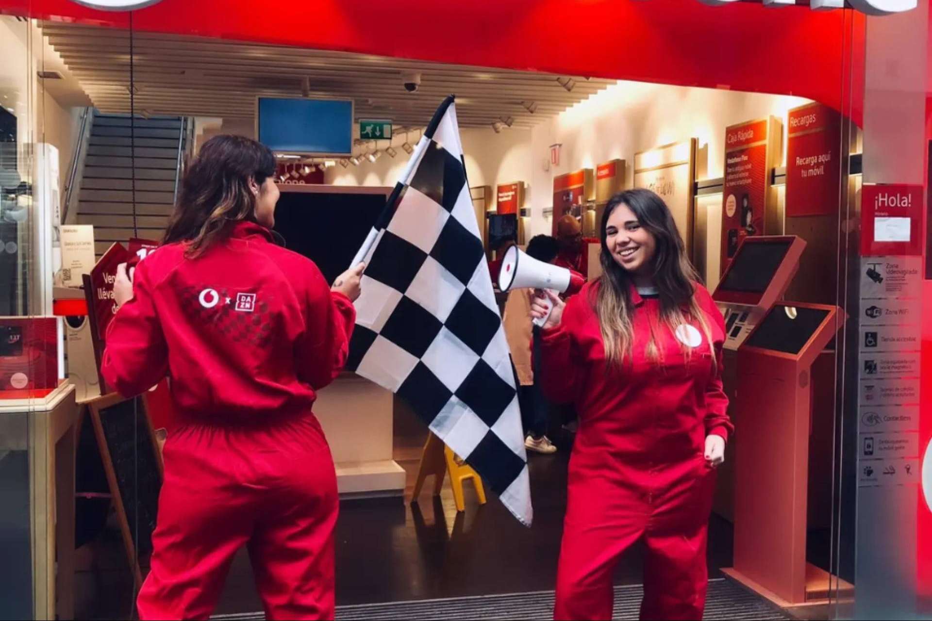 Ecotáctil refuerza su experiencia en servicios de azafatas y promotores para eventos