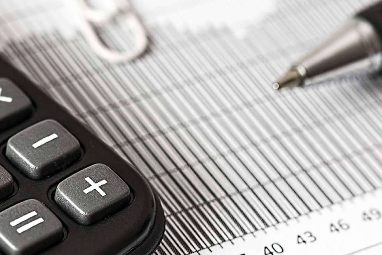 El consultor financiero; la diferencia entre el éxito o el estancamiento de una PYME
