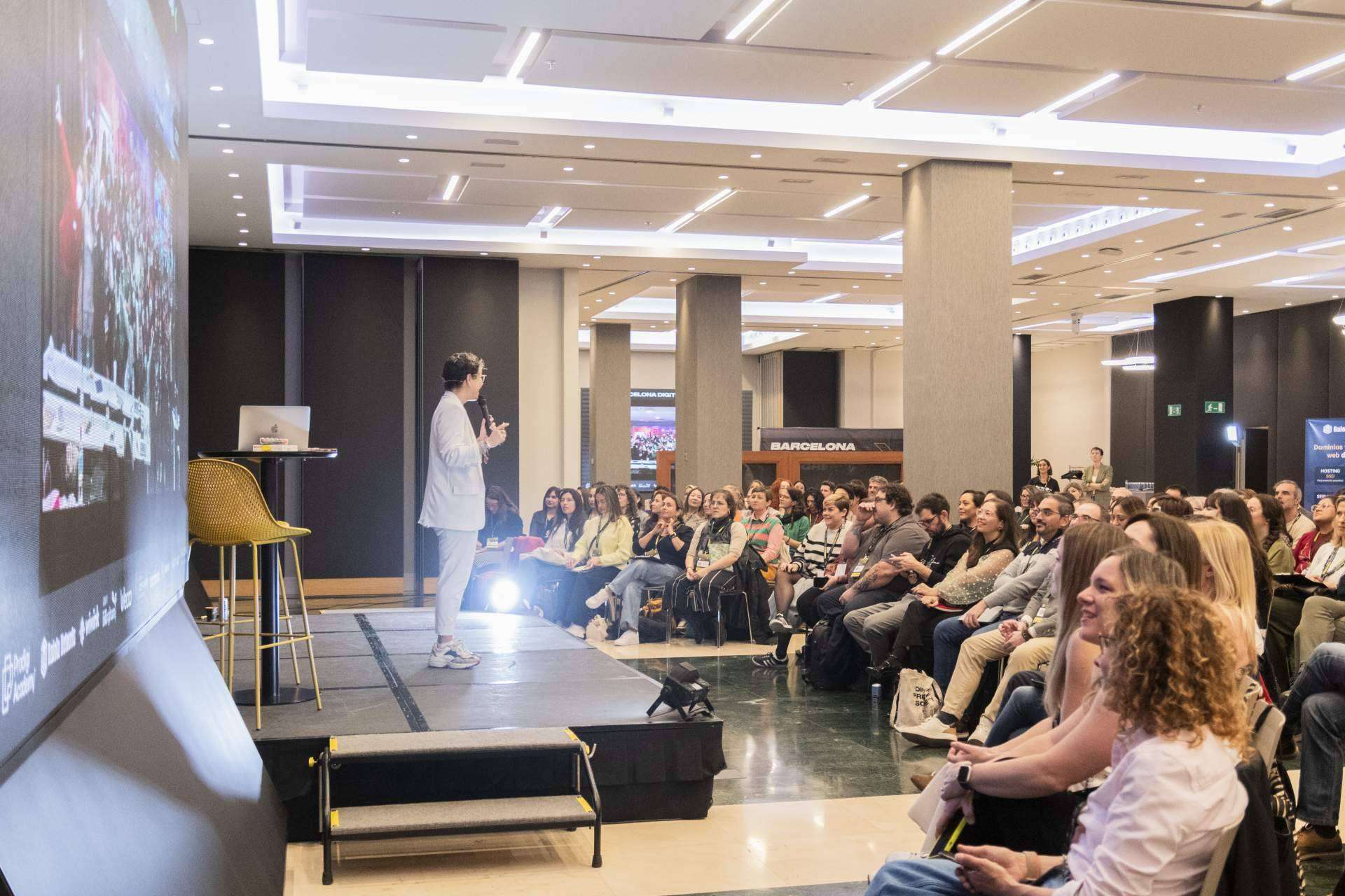 250 Profesionales se Reúnen para Transformar el Futuro del Mercado Digital