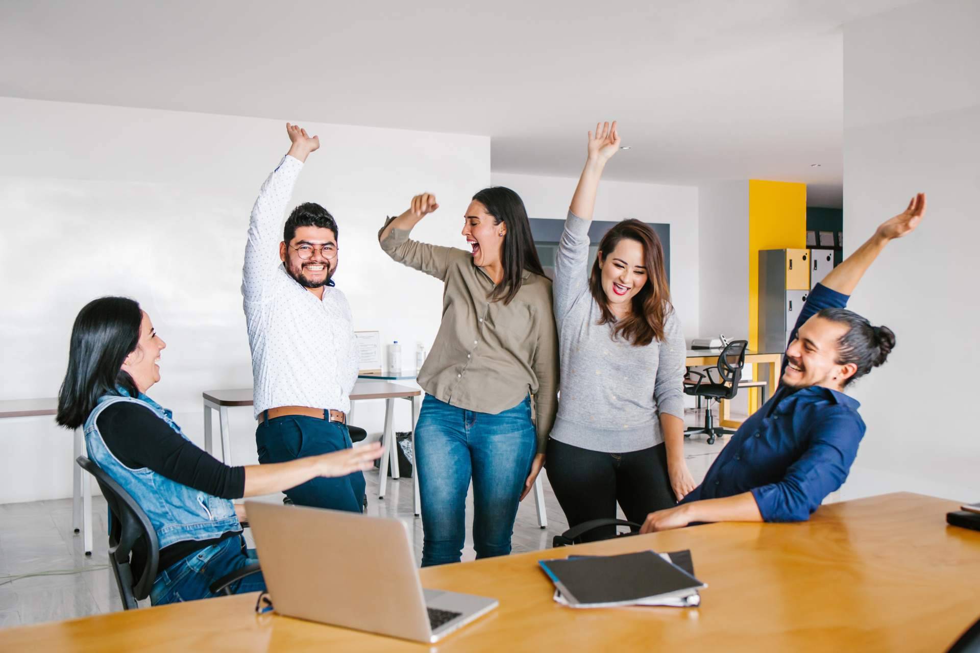 Desarrolla impulsa el desarrollo organizacional y el coaching emocional en el entorno empresarial