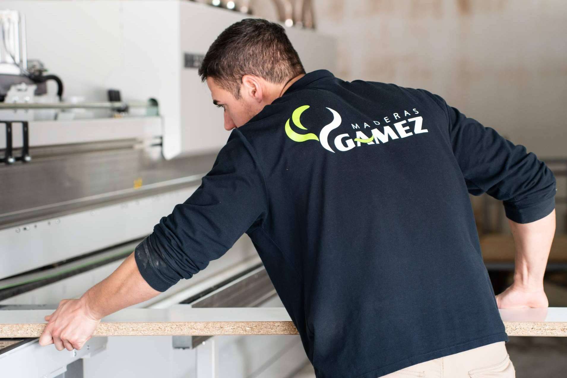 La versatilidad de los muebles a medida de Maderas Gámez