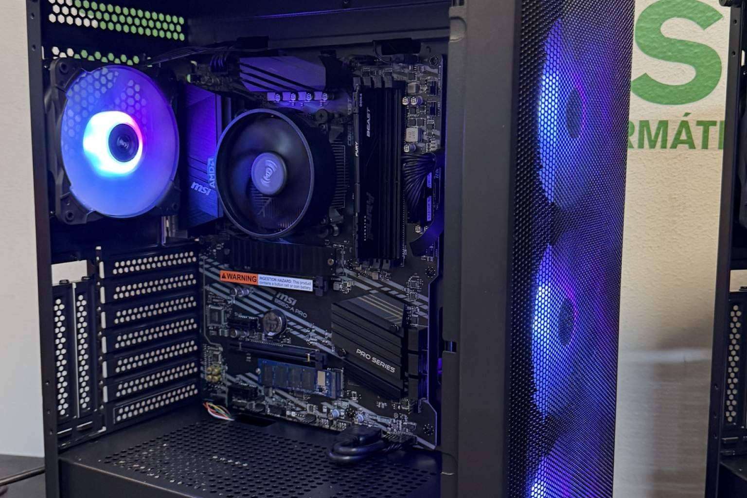 Aussar, especialista en montaje de PC por encargo en España con componentes de alto rendimiento