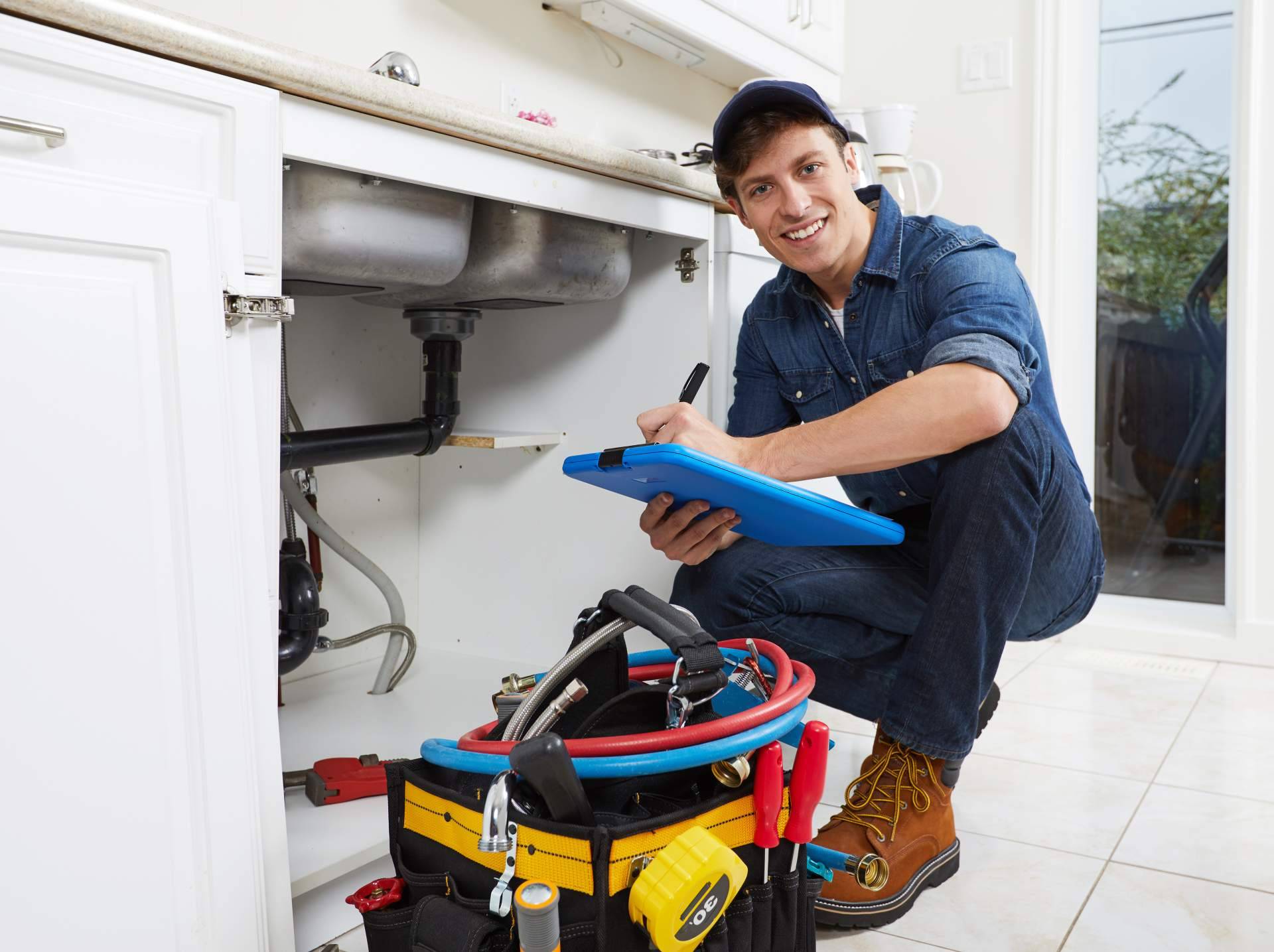 Fontaneros de confianza en San Pedro del Pinatar y San Javier con Soluciones González