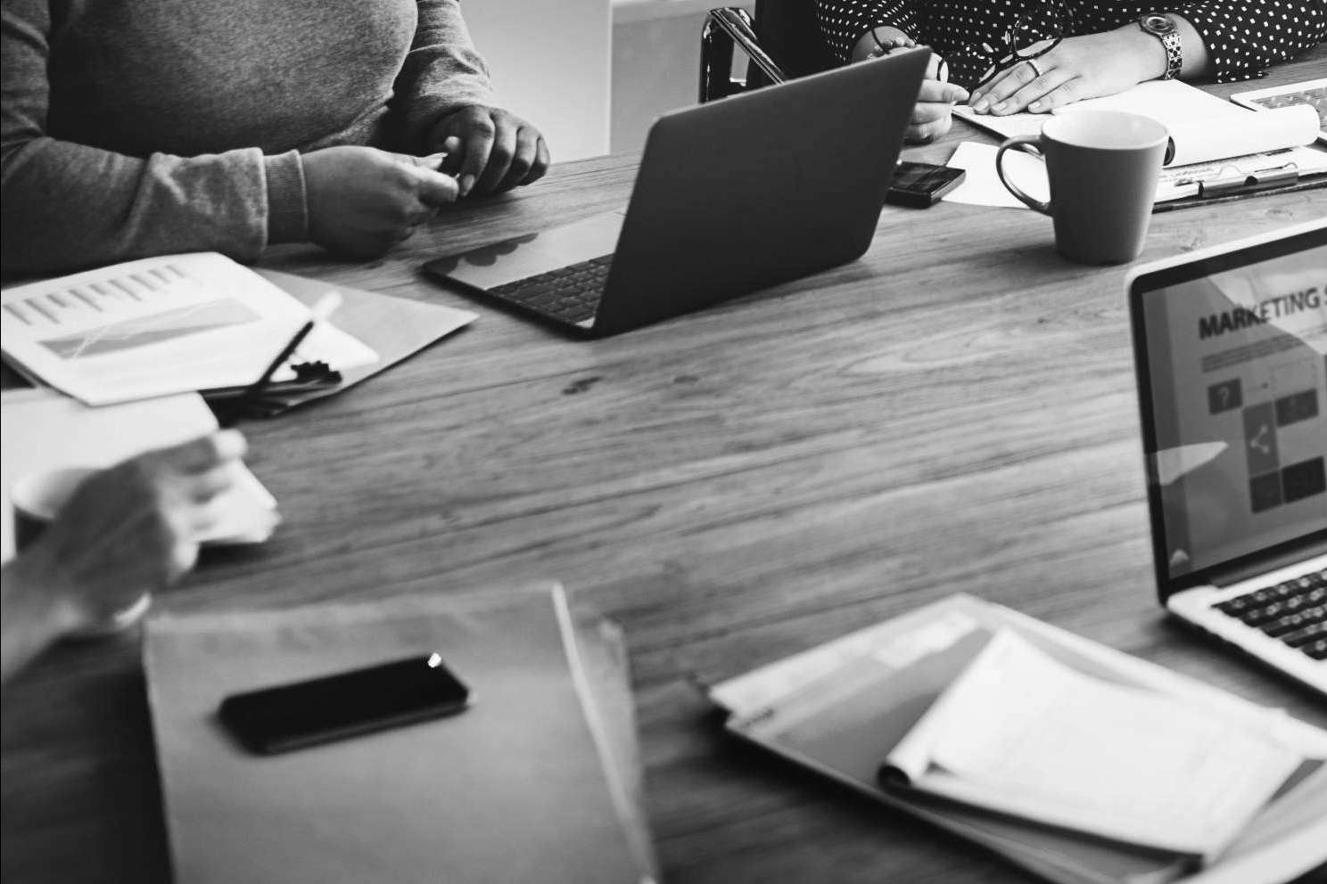 Ventajas de contratar una agencia de marketing frente a tener un departamento de marketing interno
