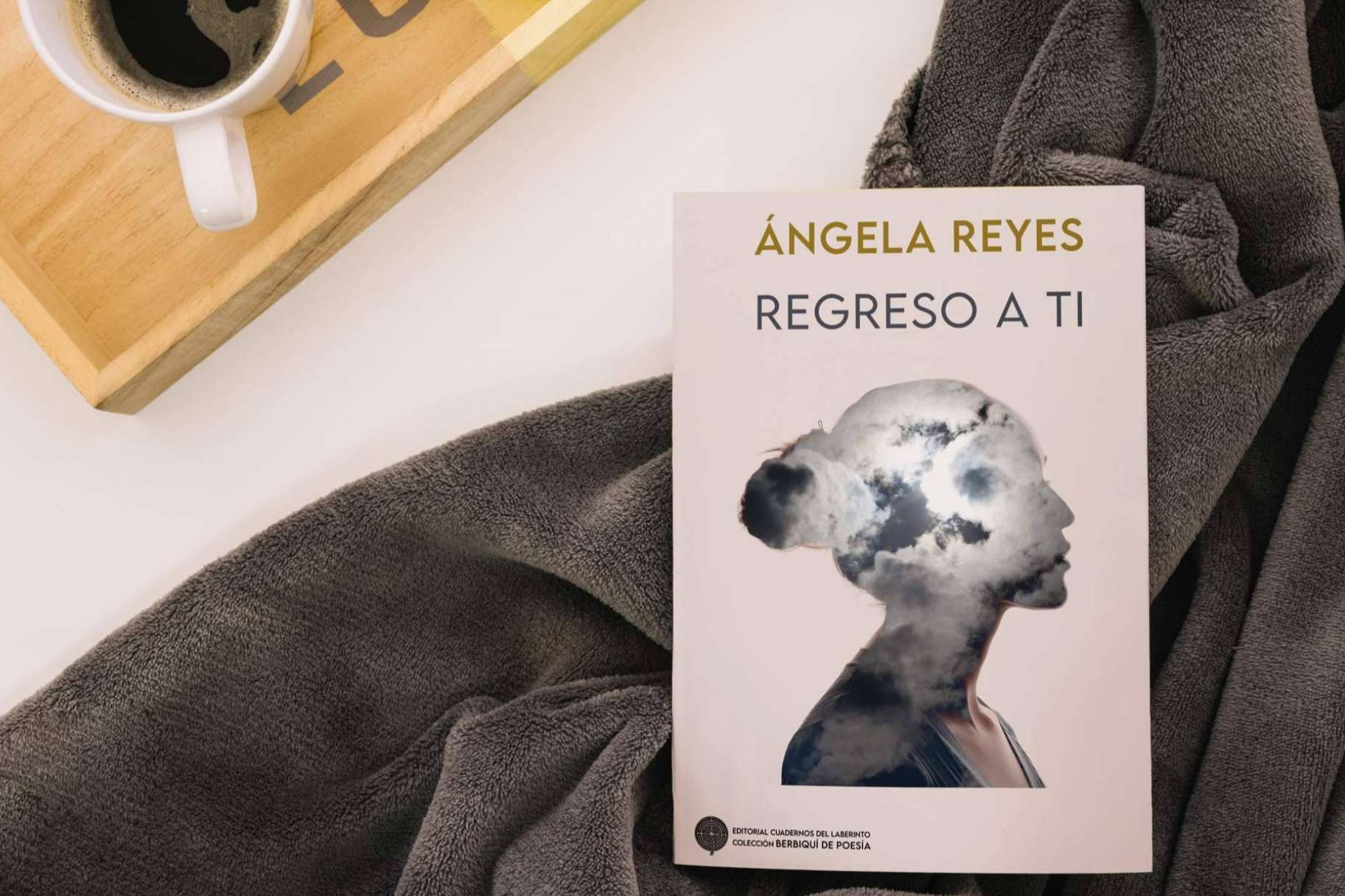 El esperado nuevo poemario de Ángela Reyes llega a las librerías; Regreso a ti