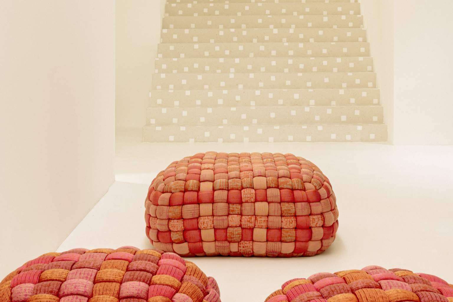 Diseño contemporáneo y belleza artesanal en la muestra de Paola Lenti en Madrid