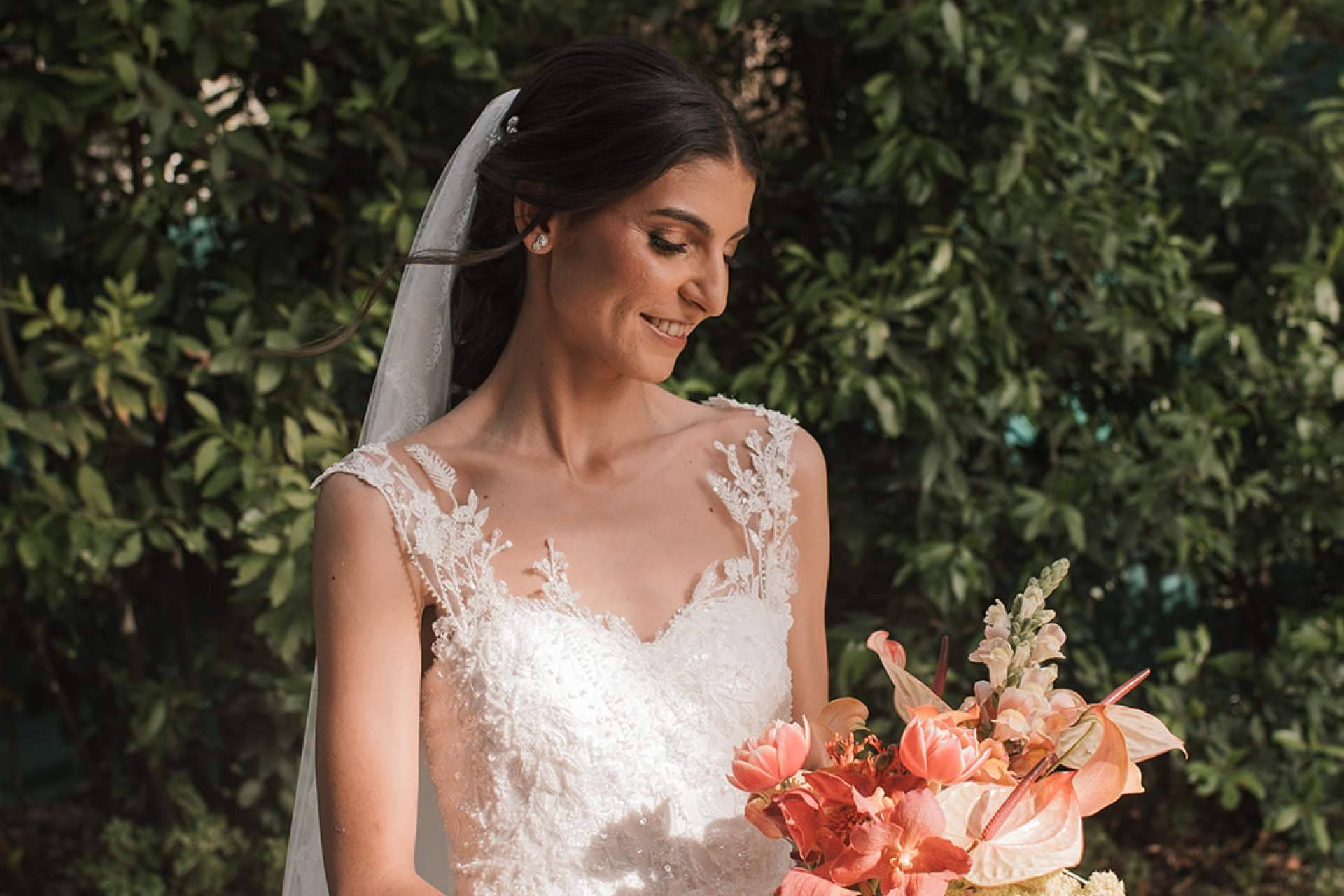 Alta costura para el 'sí, quiero'; los dos vestidos únicos de Lara por Valérie Moreau