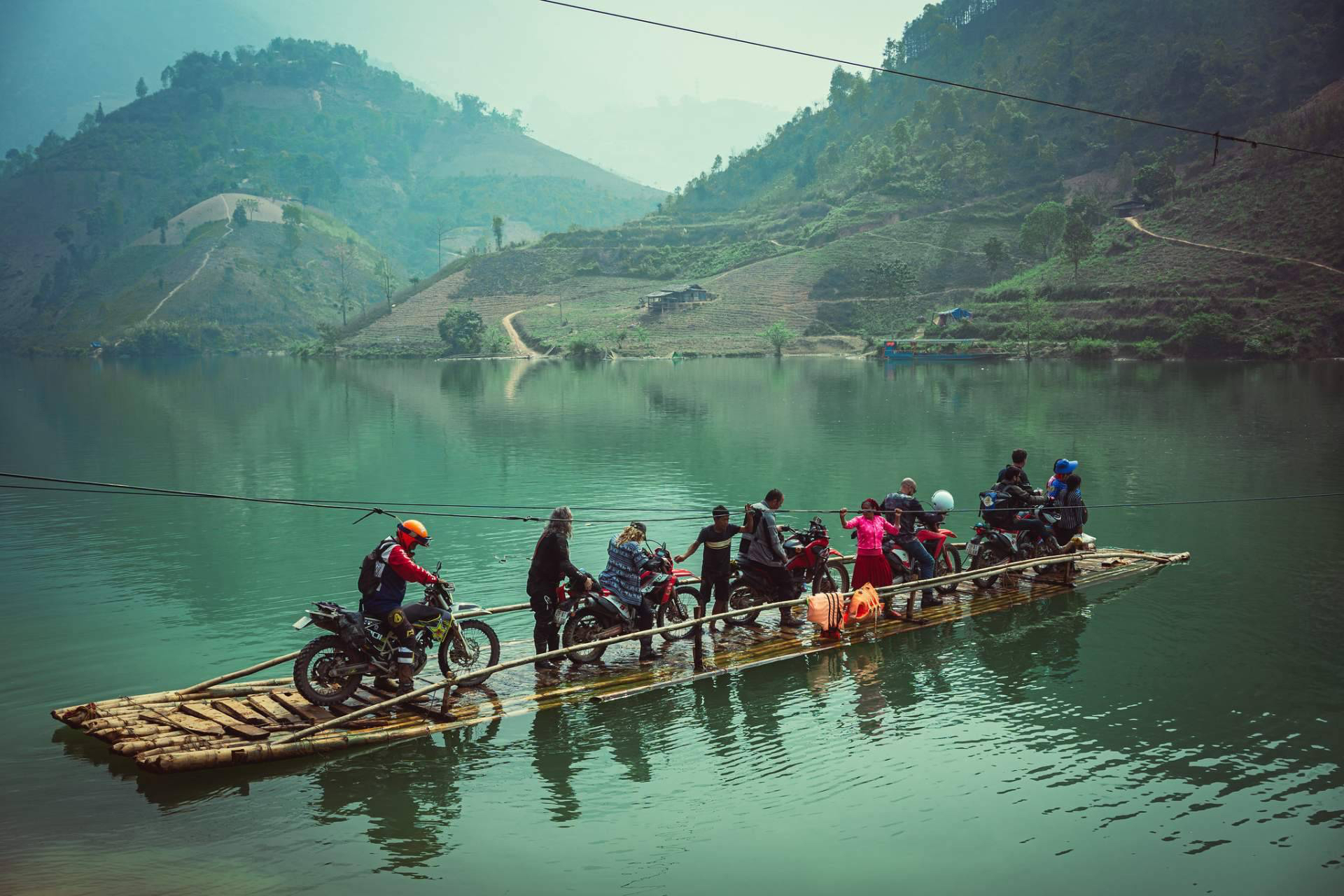 Vietnam en moto con Motorbeach Viajes; naturaleza salvaje, cultura ancestral y aventura sobre dos ruedas