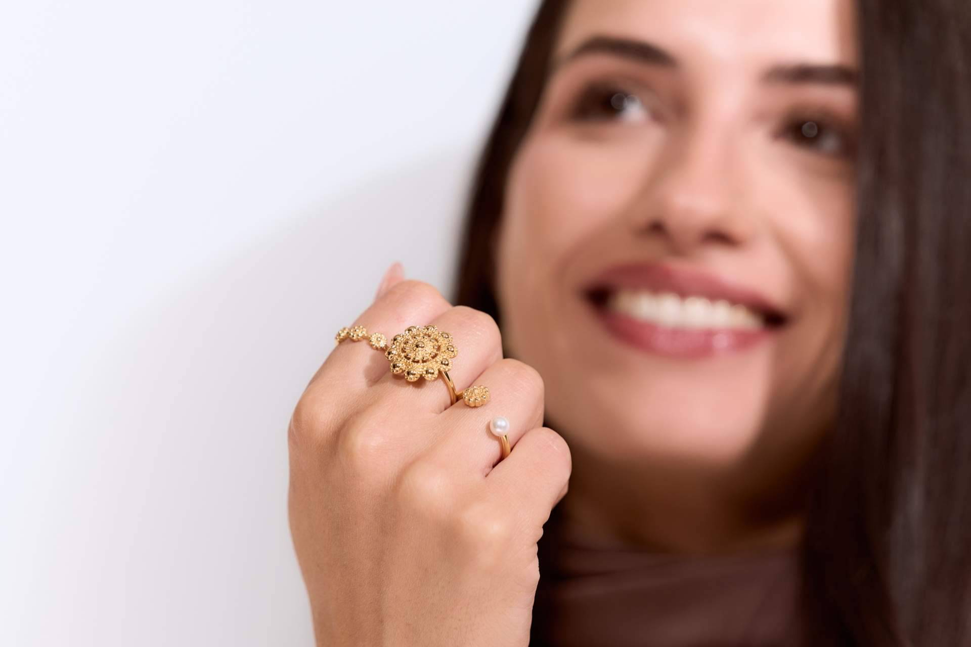 Malizzia redefine la joyería moderna con colecciones versátiles para el día a día