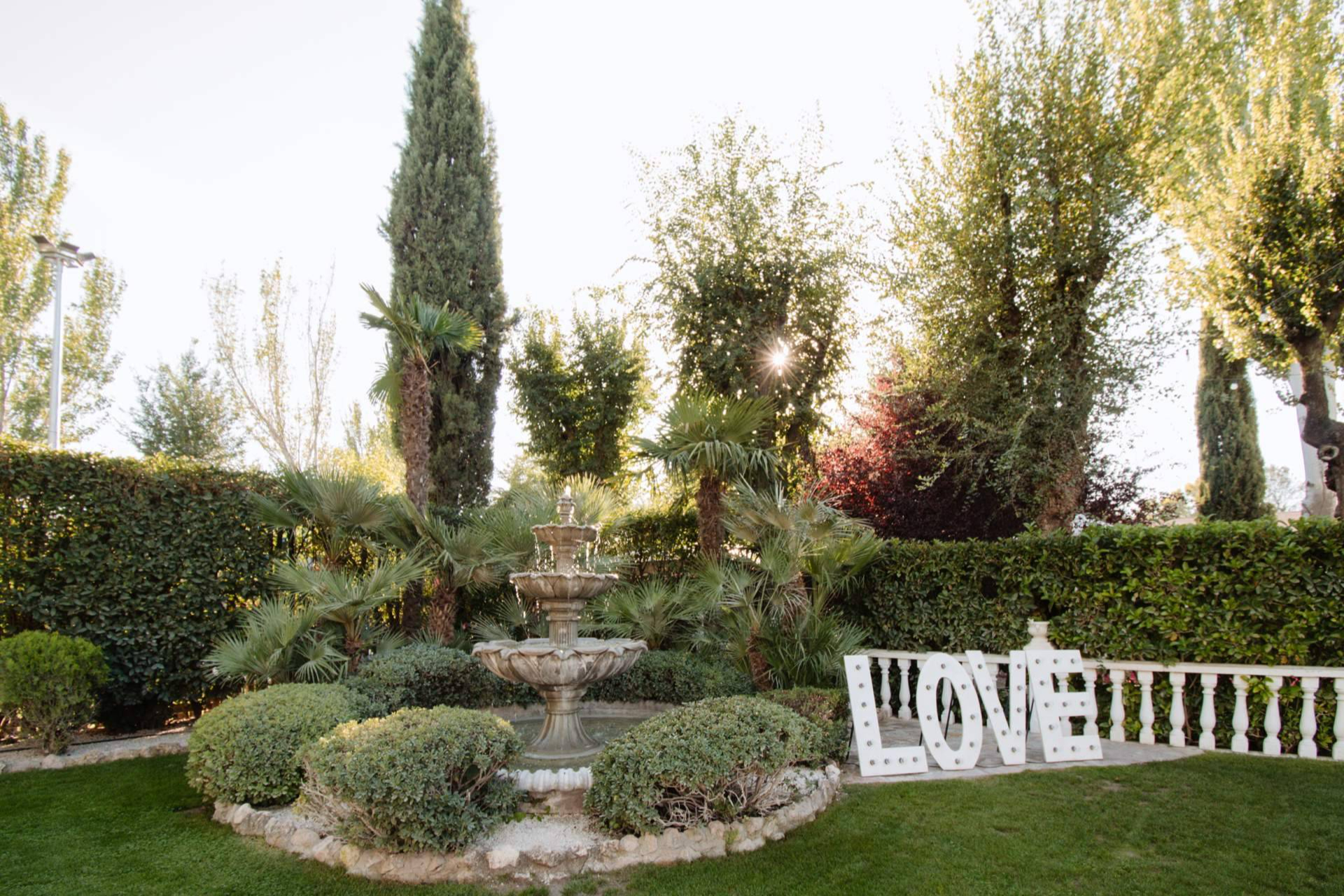 Las bodas en jardines, la propuesta romántica que llega con FuenteArcos