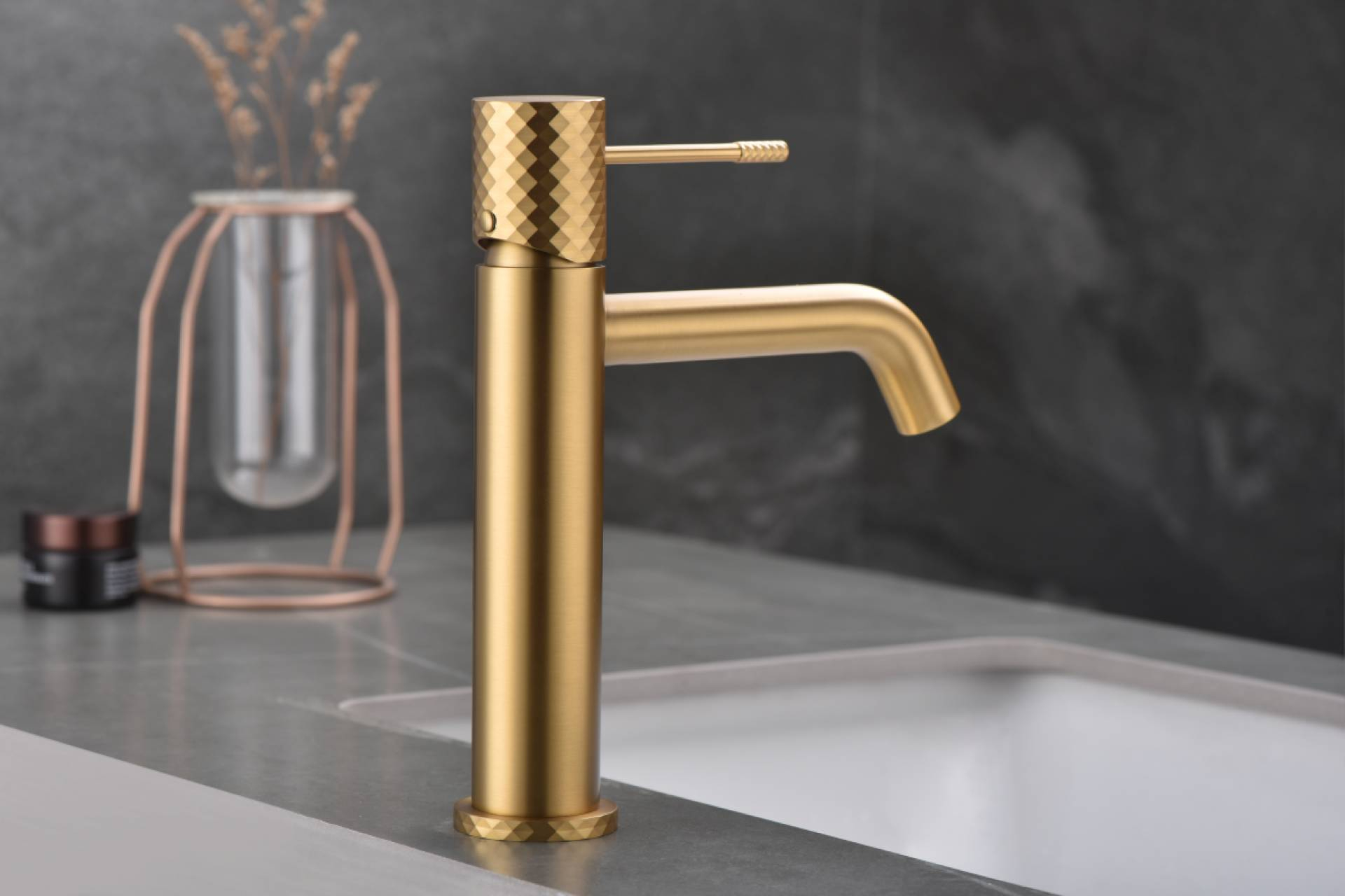 IMEX redefine la eficiencia en el baño con apertura en frío en su Serie GÉNOVA de diseño empotrado